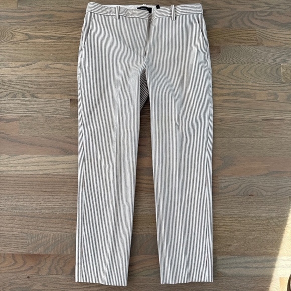 Theory Pants - Theory flat front ankle pants w/pinstripes - cream size 4